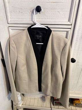 Black Label by Evan-Picone Cream Blazer with Black Trim
